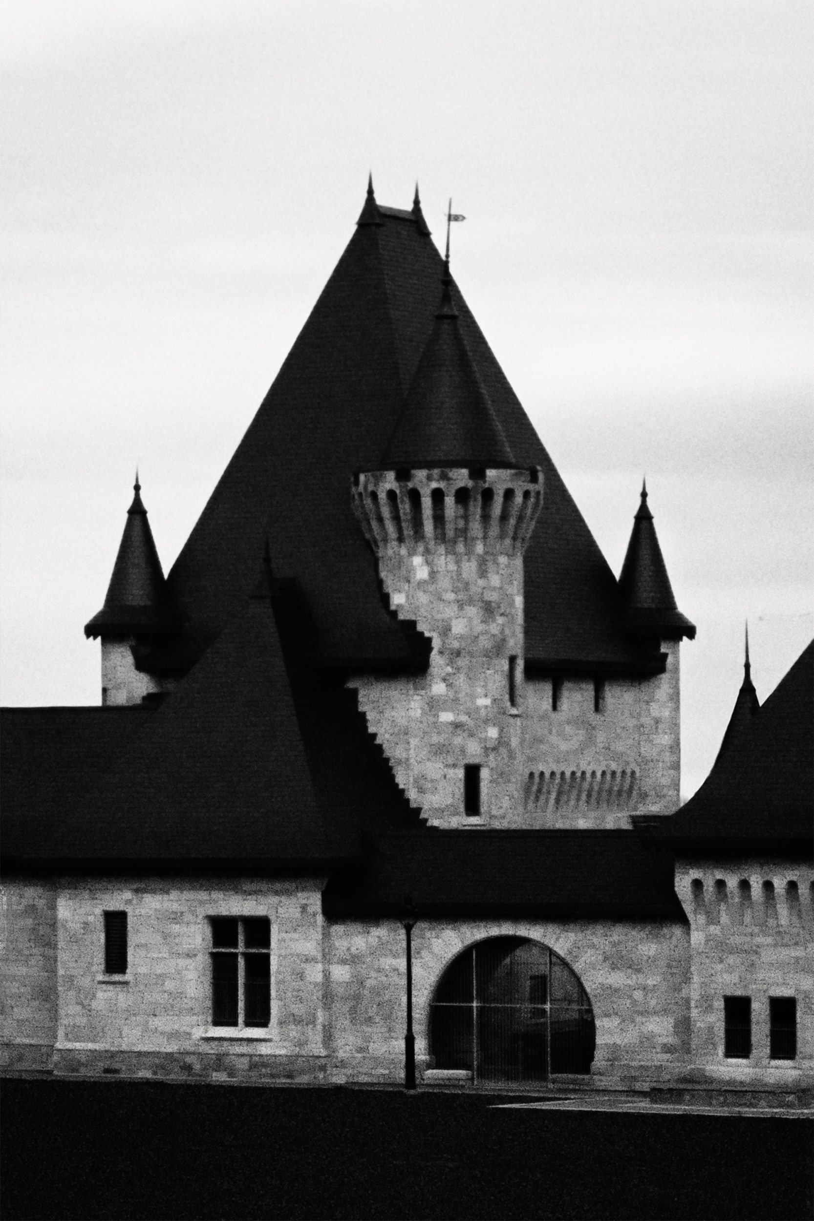 Châteauesque McTavish reservoir building